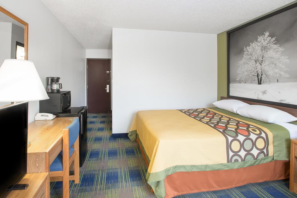 Super 8 By Wyndham Columbus Motel Kültér fotó