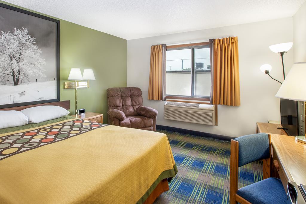 Super 8 By Wyndham Columbus Motel Kültér fotó